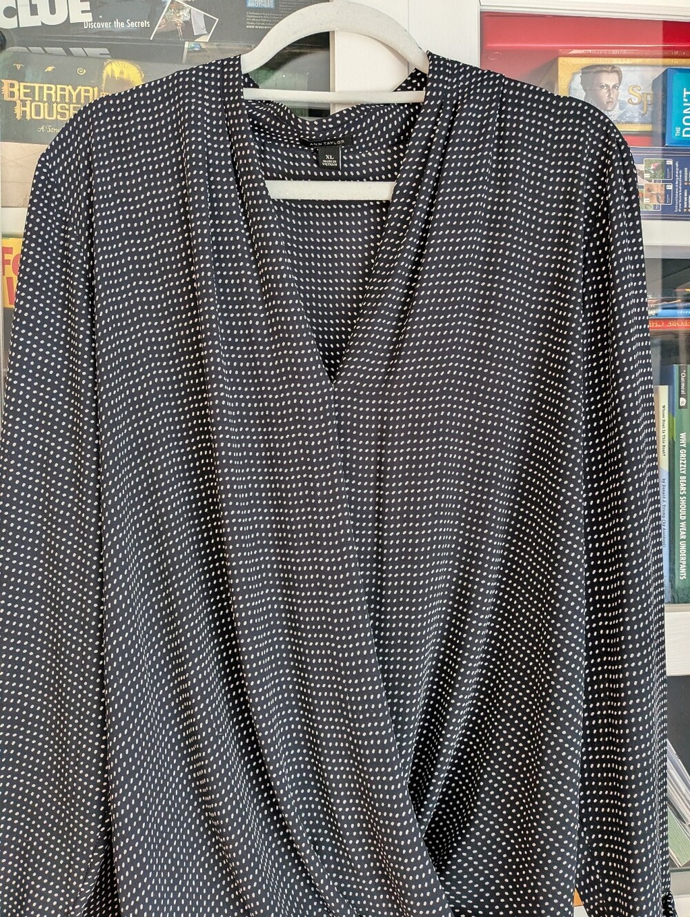 Ann Taylor Polka Dot Faux Wrap Blouse XL Black White Long Sleeve Crossover Top - Picture 3 of 9